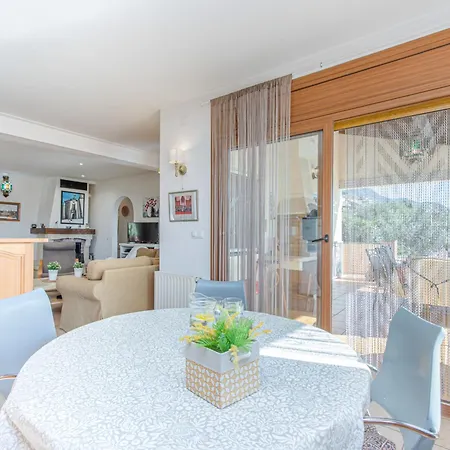 Mestral By Interhome *